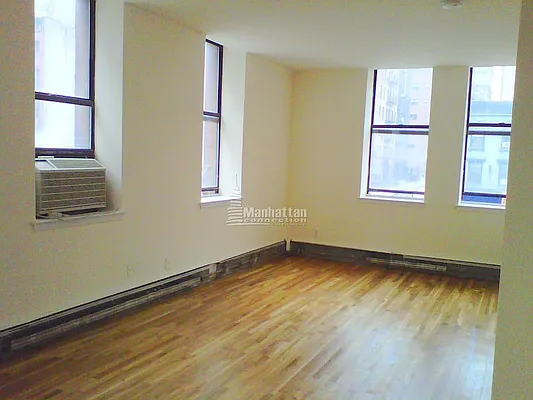 Rented by Manhattan Connection | media 19