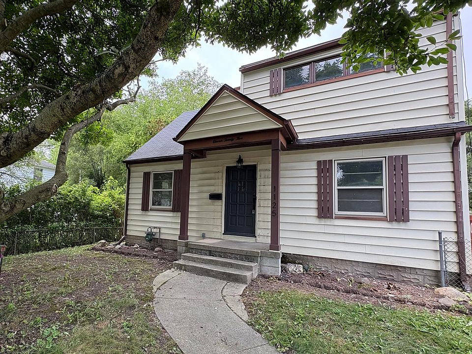 1st image of 1125 Searles Rd
