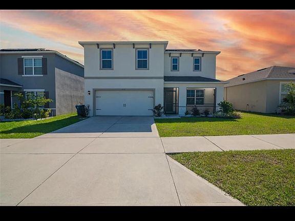 3rd image of 512 Tortugas St