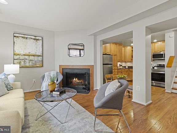 4th image of 1435 Corcoran St NW APT 3