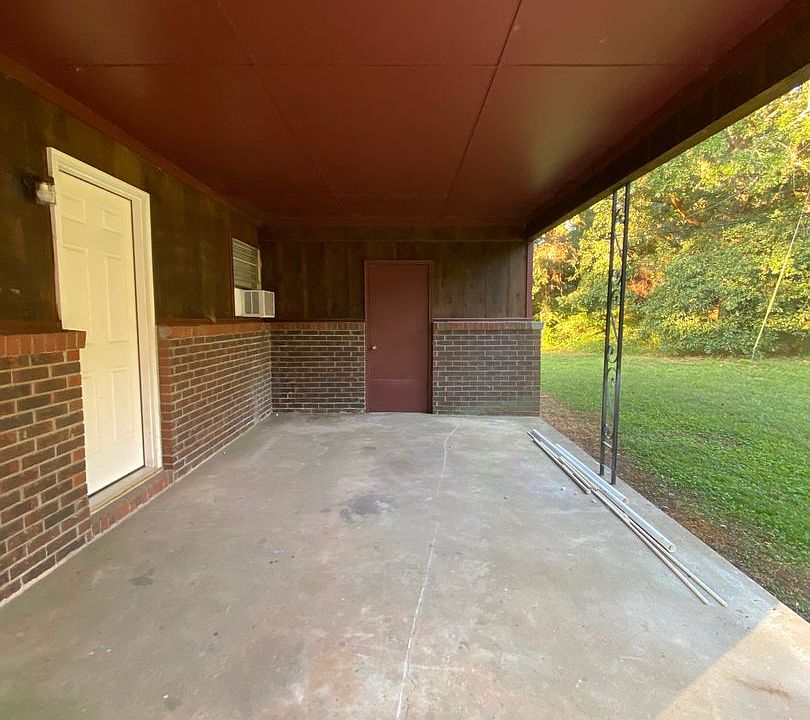 Building Photo 5