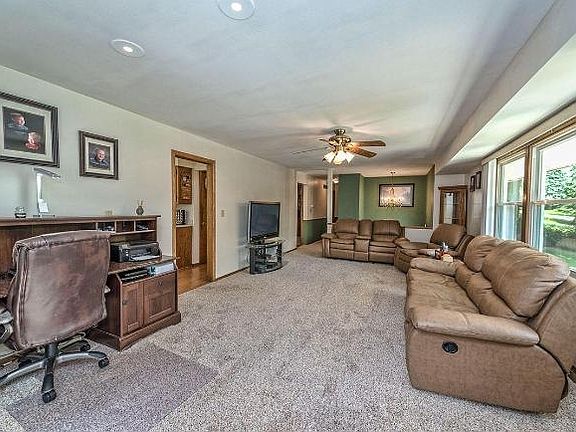 4th image of 8120 W Allerton Ave