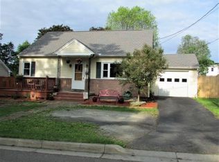 321 Hoffman Ave, Vestal, NY 13850