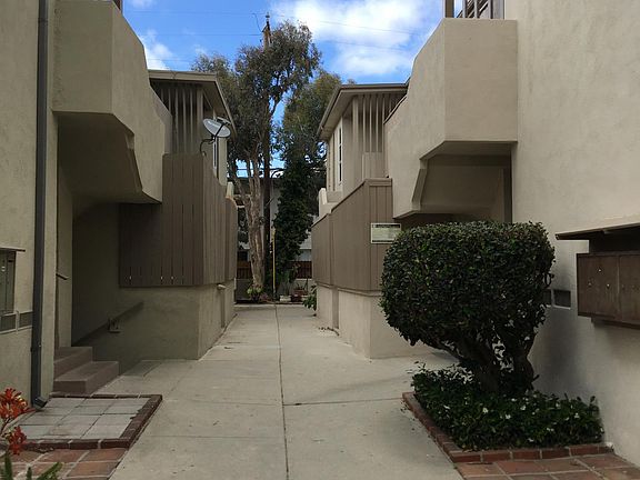 Main breeze-through, 515 building on right.