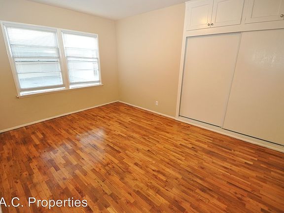 5th image of 5220 Radford Ave APT 2