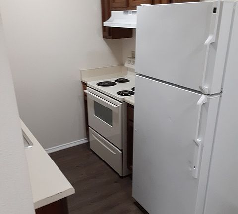 4th image of 5517 Lochmoor APT 1
