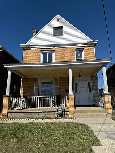 133 E 20th Ave Photo 1