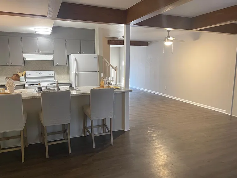 Georgetown South Townhomes — Photo 14