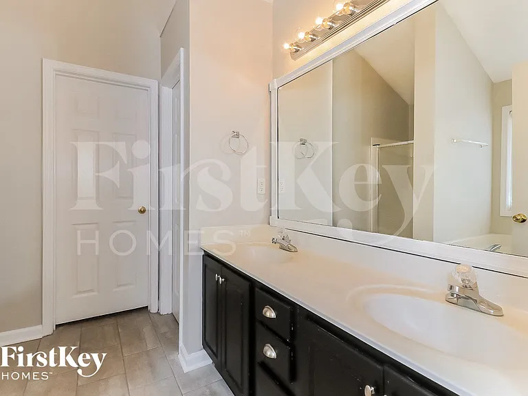 6325 Wilmington Way — Photo 12