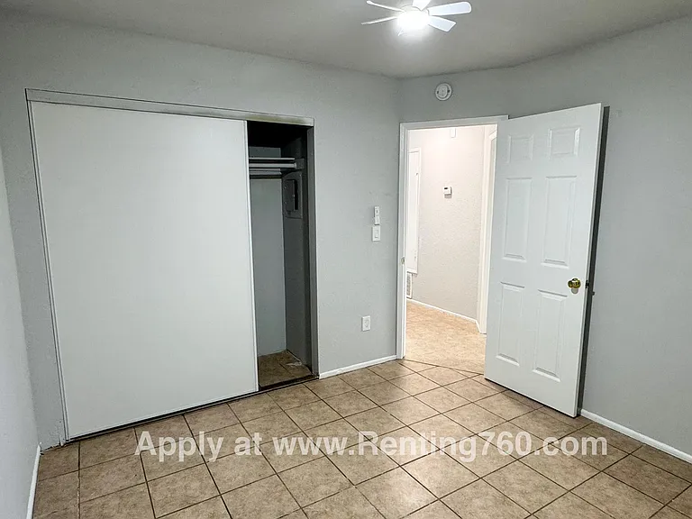 7330 Dumosa Ave — Photo 17