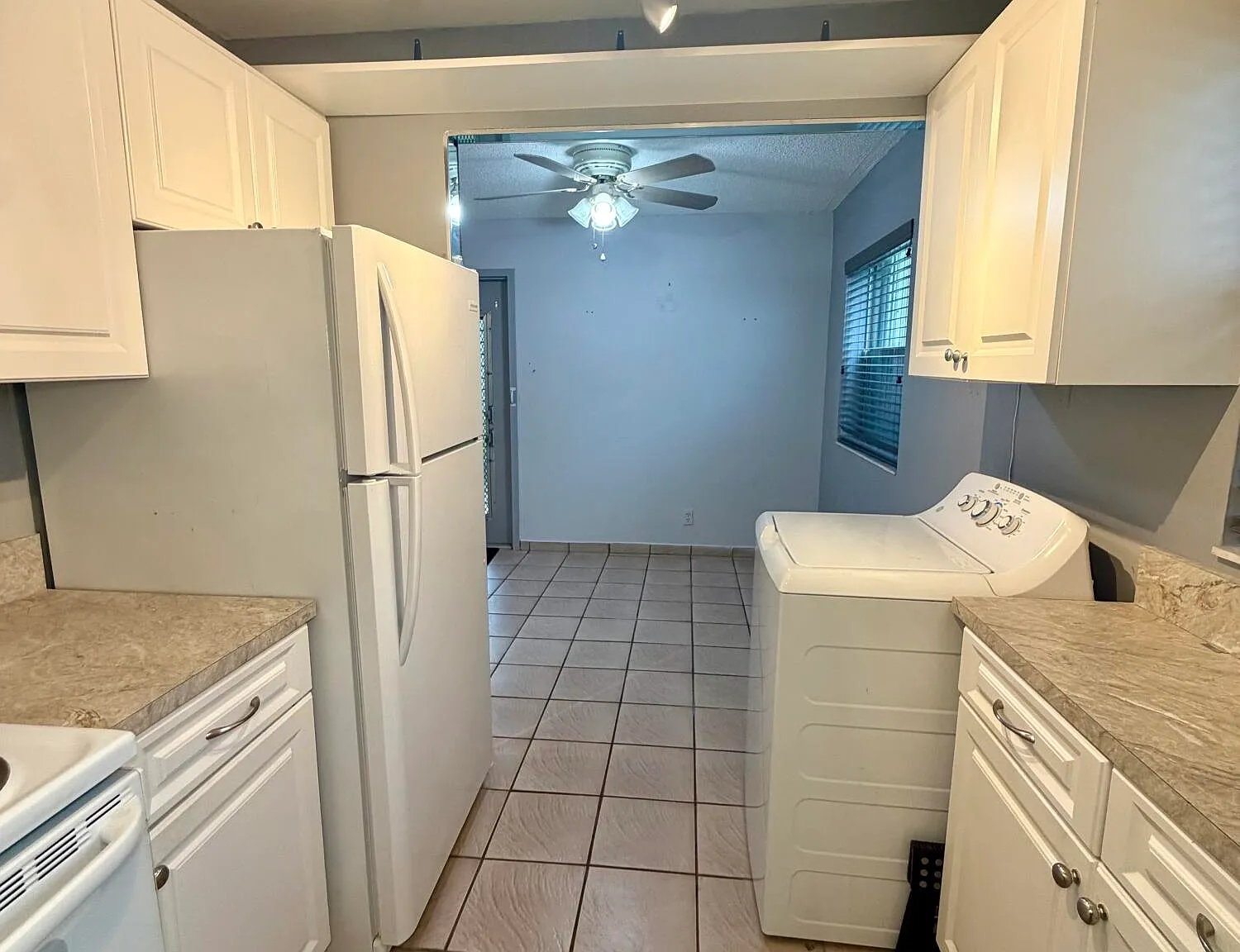 2 bed, 2.0 bath, 880 sqft, $1,500 — Photo 3
