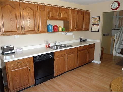 4th image of 3928 Mitchford Dr