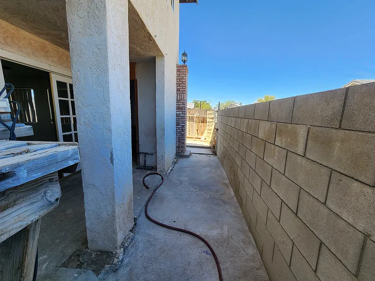 21251 Conklin Blvd — Photo 3
