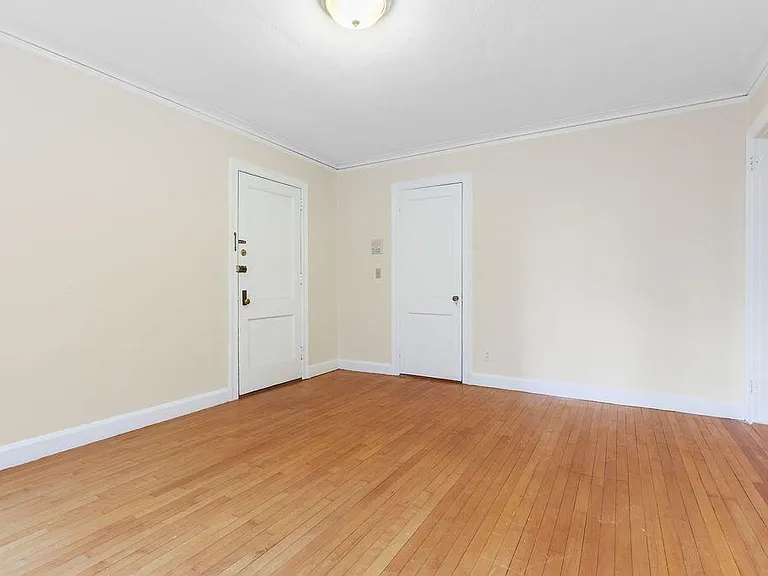 34 Ash St #103 — Photo 3