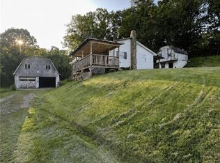 2275 N Claylick Rd, Ravenswood, WV 26164
