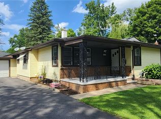36 Lansing Cir N, Rochester, NY 14624