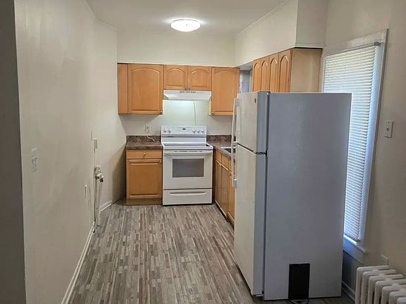 2nd image of 357 N Main St #2
