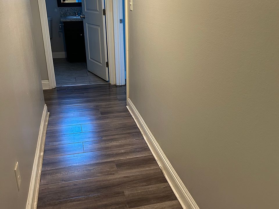 2nd image of 700 W 47th St