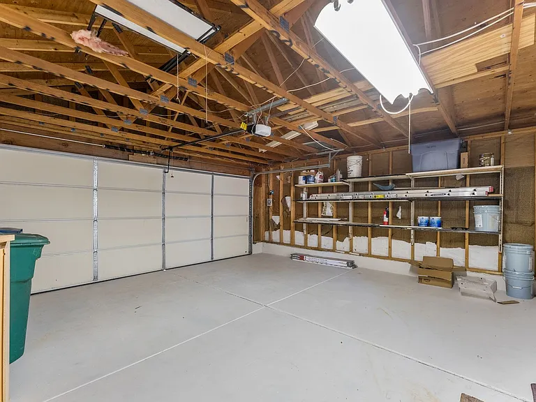 145 Summerset Dr — Photo 24