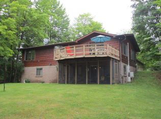 11105 N River Ln, Cornell, MI 49818