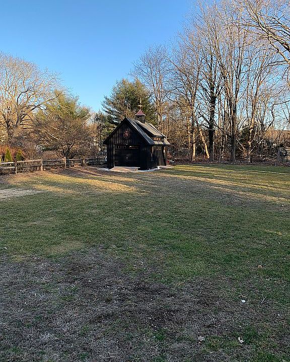 2nd image of 11 Burroughs Ln