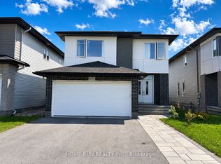 633 Rouncey Rd, Ottawa, ON K2V0P4
