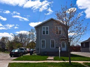 309 Waugoo Ave, Oshkosh, WI 54901