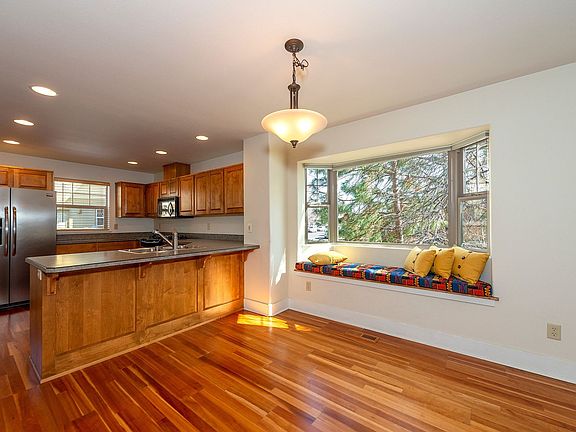 2nd image of 1844 NW Shevlin Park Rd