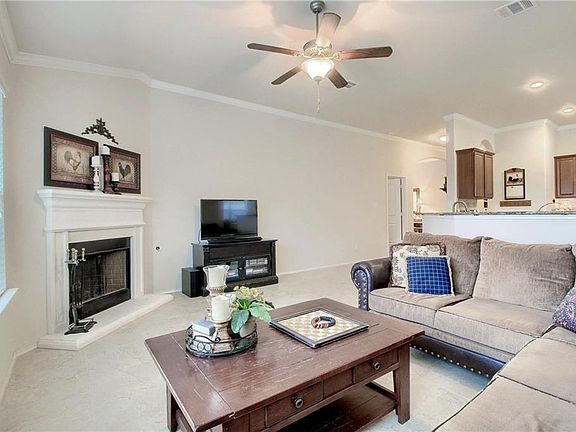 3rd image of 314 Briar Park Dr