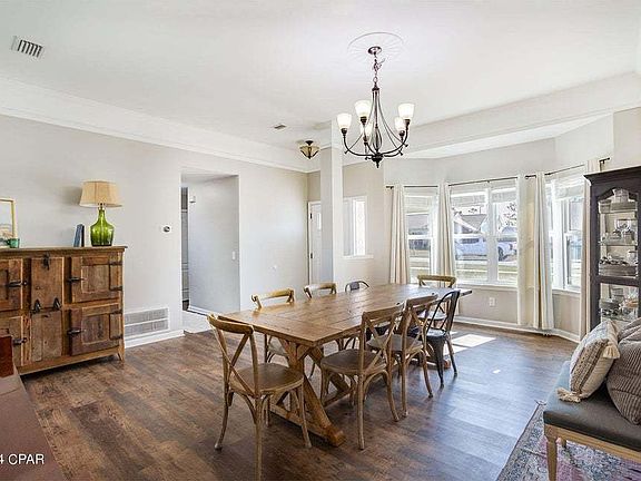 4th image of 8107 Heritage Woods Ln