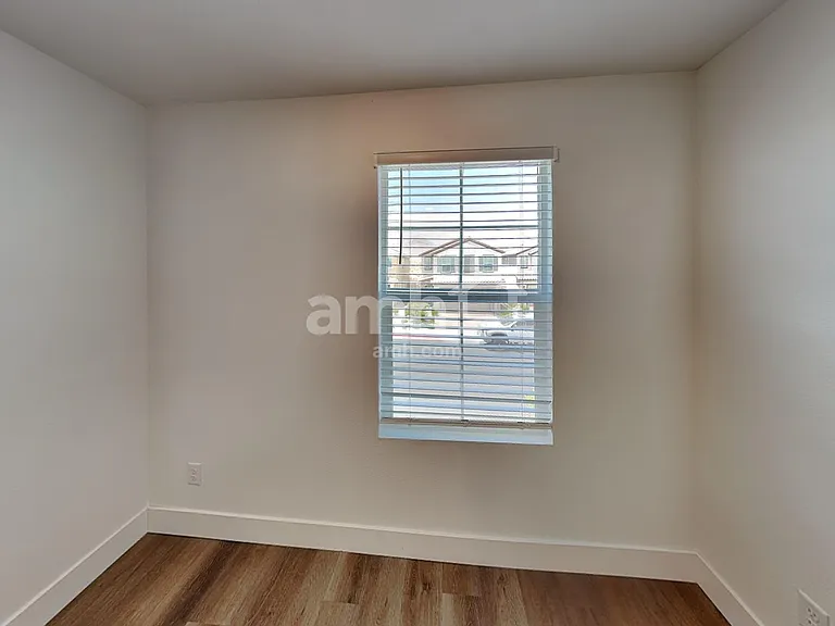 11122 Magallanes St — Photo 16