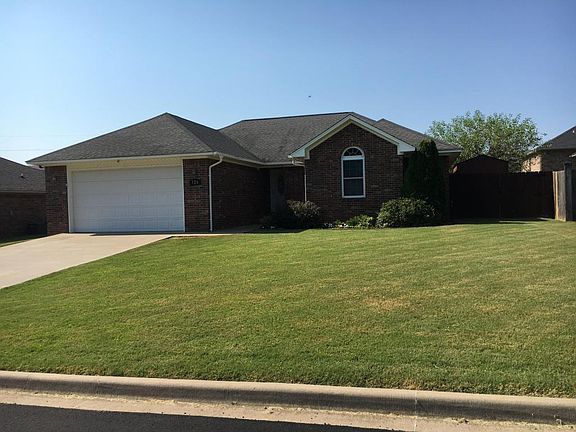 3rd image of 126 Ashbrook Ln