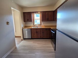6012 Boxwood Dr APT 4, Rockford, IL 61114