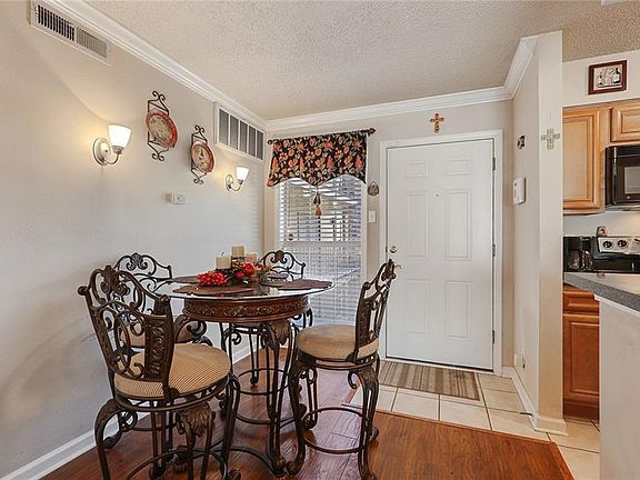5th image of 2511 Metairie Lawn Dr #216