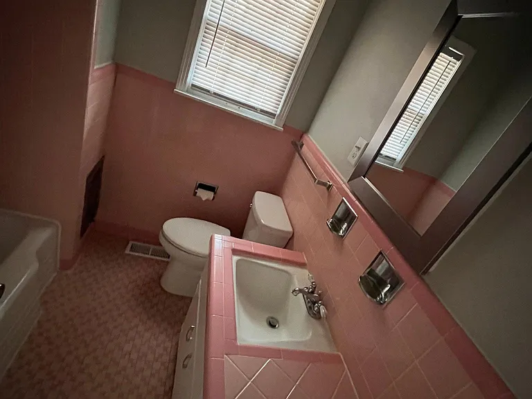 1402 Lowell Dr SE — Photo 20