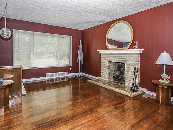 3rd image of 6417 Mona Lisa Ct