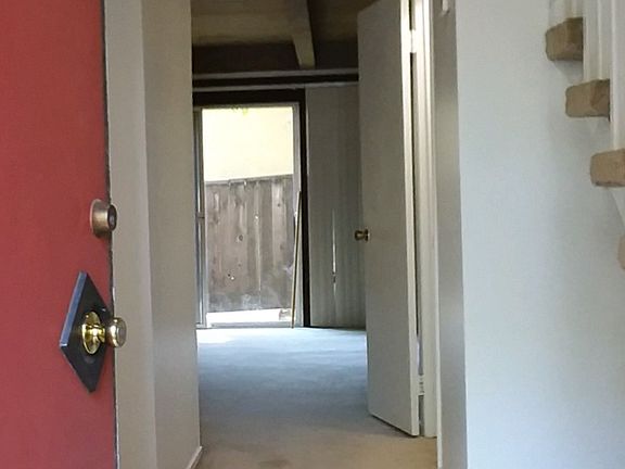 4th image of 960 F St