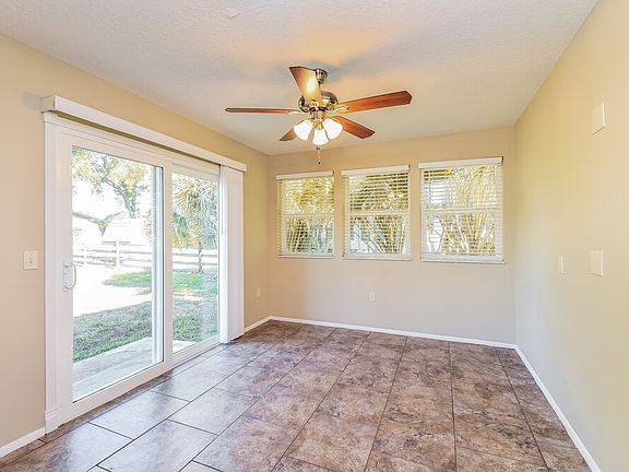 4th image of 9221 Gulfstream Blvd