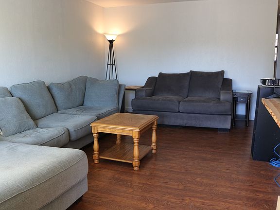 2nd image of 14 Geraldine Ln