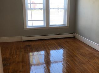 46 3rd St, Auburn, ME 04210
