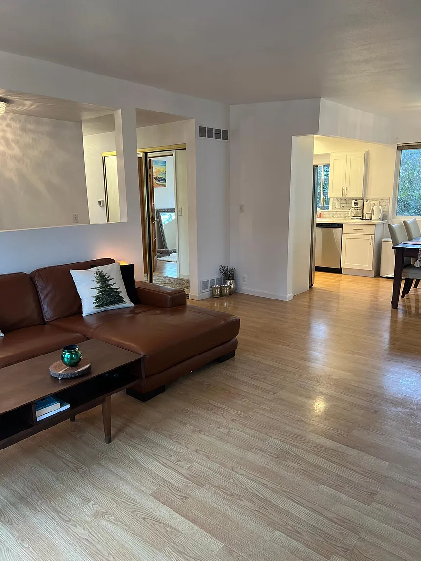 1656 168th Pl NE photo 1