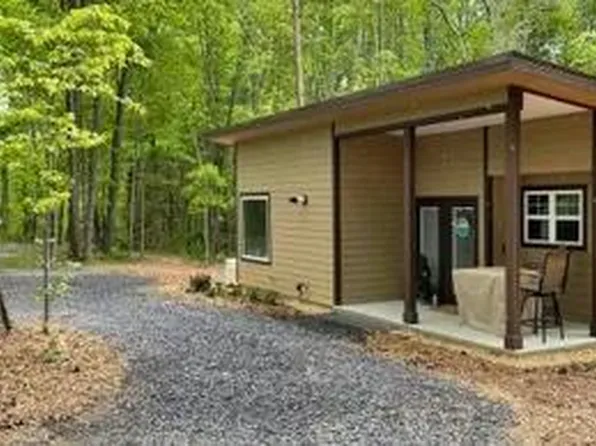 3930 Blue Grass Trl, Lexington, VA 24450