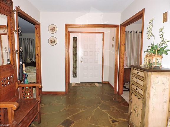 2nd image of 7 Ness Pl
