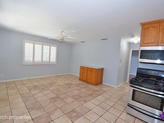 5th image of 7743 Milwood Ave #B