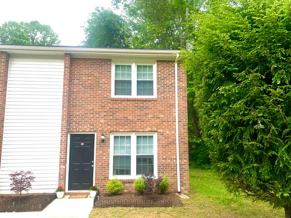 510 Lusardi Dr, Brookneal, VA 24528