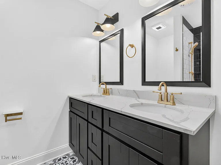8305 Bald Eagle Ln — Photo 36