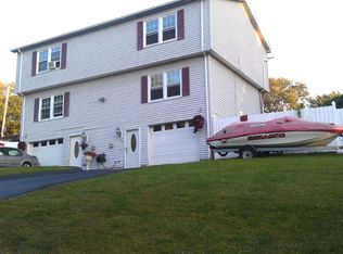 66 Loxwood St, Worcester, MA 01604