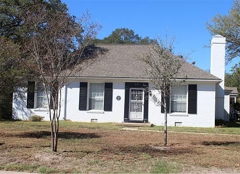 1st image of 300 Welsh Ave