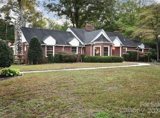 592 Biscoe Rd, Troy, NC 27371