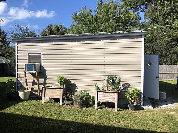 4th image of 3410 Tamarind Dr